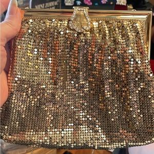 Gorgeous, Vintage, Gold metal purse!
